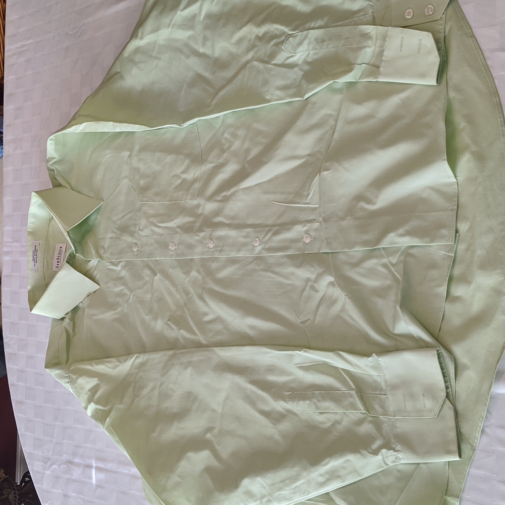 Van Heusen Broadcloth Mint Green Dress Shirt 18 36/37